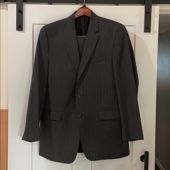 42L: 100% Wool Ralph Lauren pinstripe suit